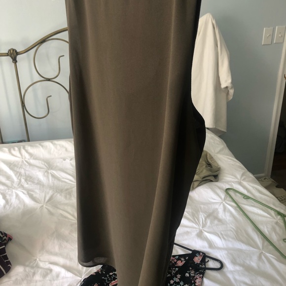 Cute zippered sleeveless blouse - Picture 3 of 5